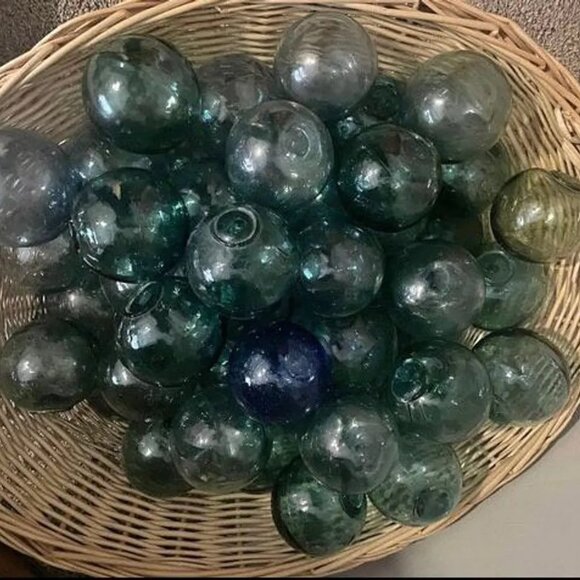 Vintage Glass Fishing Floats from Shores of Alaska Set of 7 - Picture 2 of 4